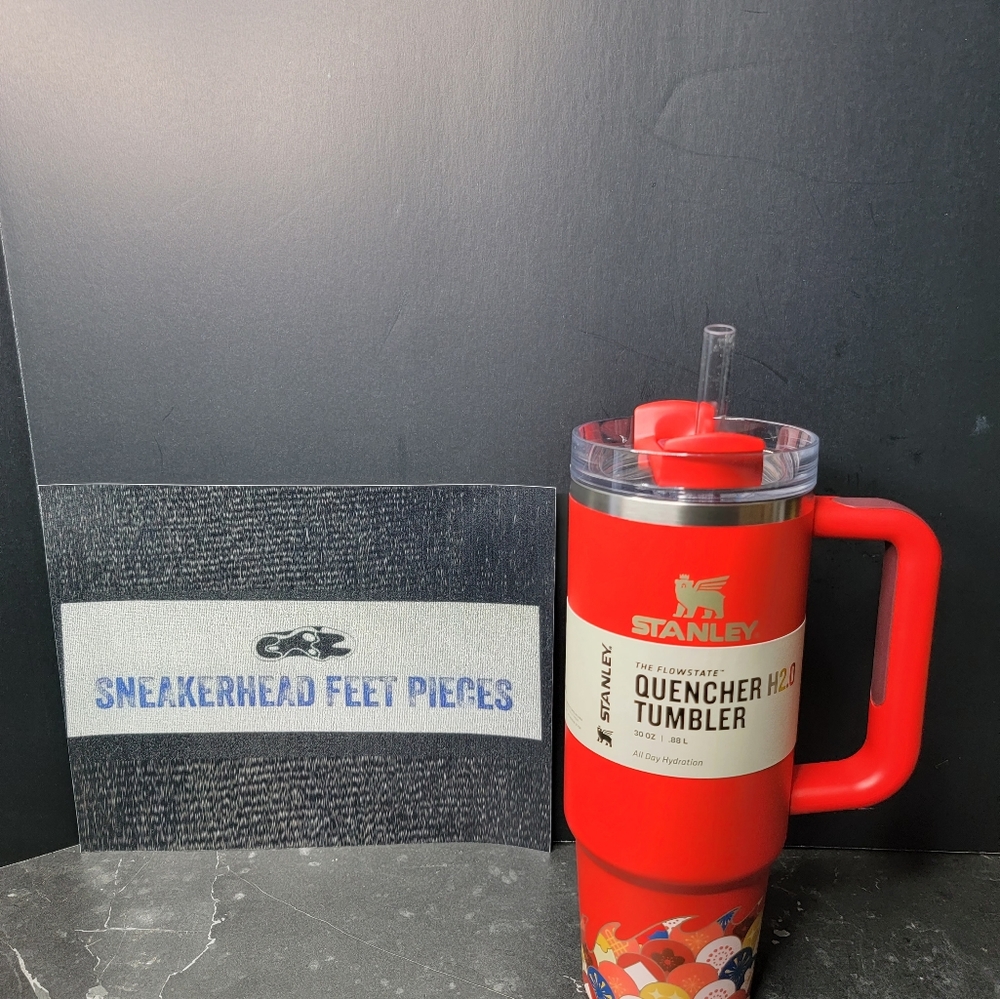 Stanley Lunar New Year Limited Edition Quencher H2.0 Flowstate Tumbler 30 OZ RED